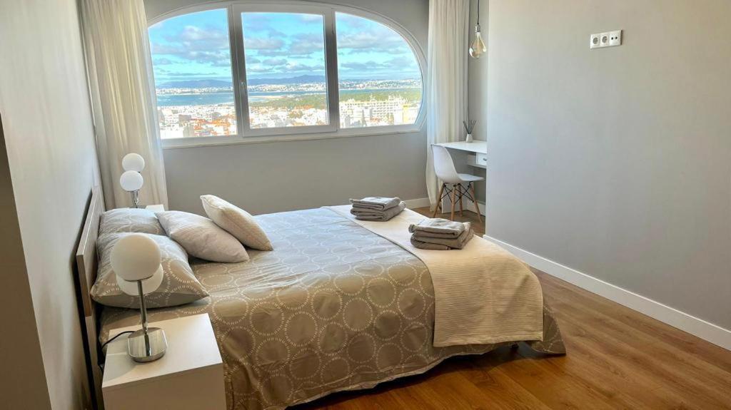 T2 Com Uma Vista Deslumbrante Sobre O Atlantico! Apartment Costa de Caparica Exterior foto