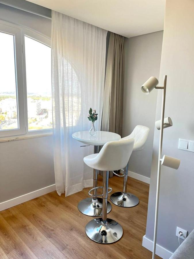 T2 Com Uma Vista Deslumbrante Sobre O Atlantico! Apartment Costa de Caparica Exterior foto